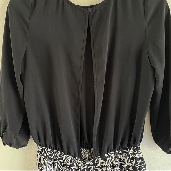 Y2K 90s Casual Romper Slit Open Back Size S Pockets Black White 3/4 Sleeves - Picture 8 of 9